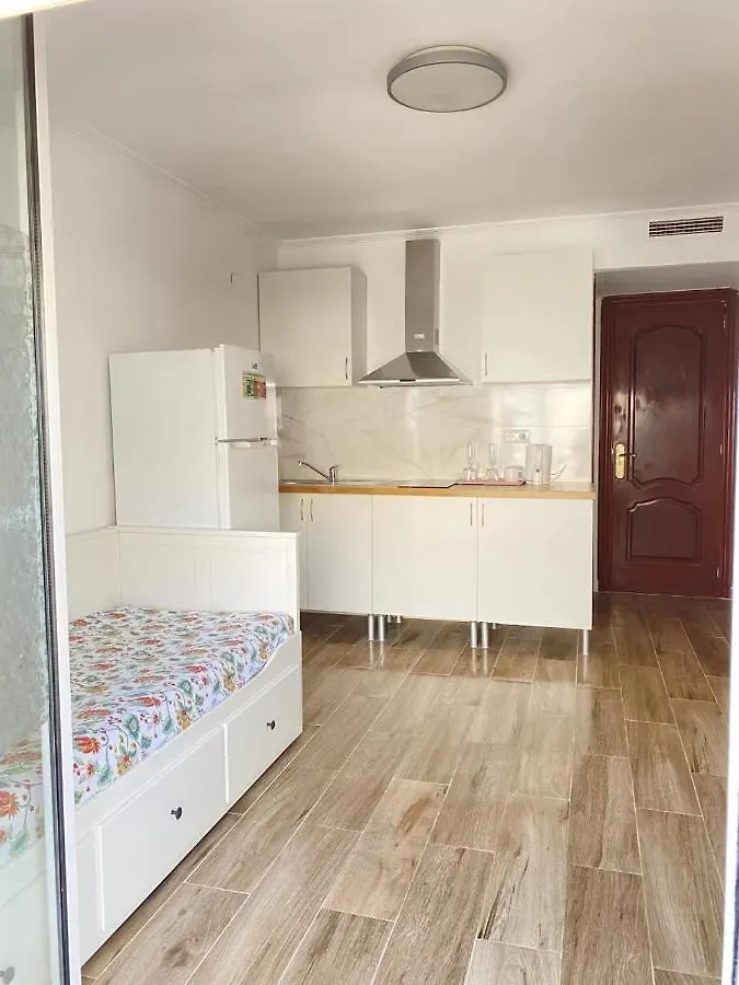 ゲストハウス Zhenyu Apartments バルセロナ